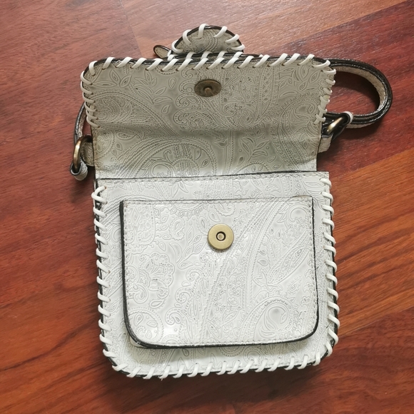 Guess Crossbody Bag - Picture 4 of 7